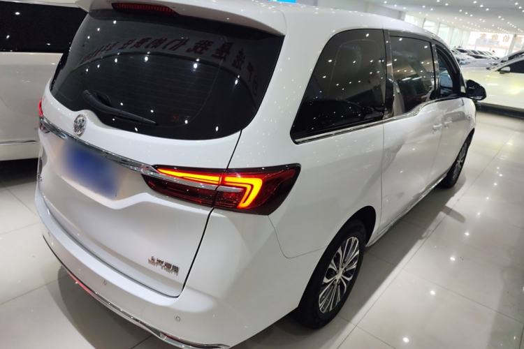 Used Buick GL8 2023 Land Executive Class Comfort Model
