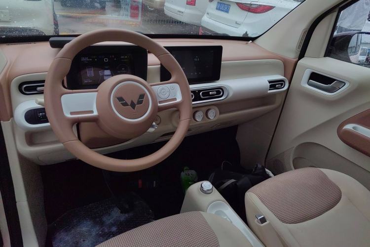 Used Wuling Hongguang MINIEV 2024 3rd Generation 215km Youth Edition
