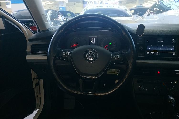 Used Volkswagen Lavida 2019 1.5L Automatic Comfort Edition China VI Standard