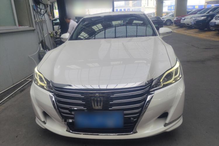 Used Toyota Crown 2015 2.0T Fashion Edition
