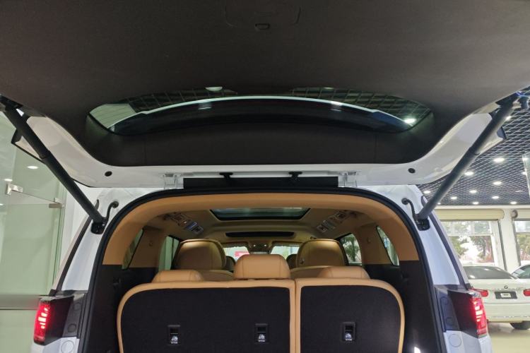 Used Denza D9 2024 DM-i 980 Four-Wheel Drive Prestige Model