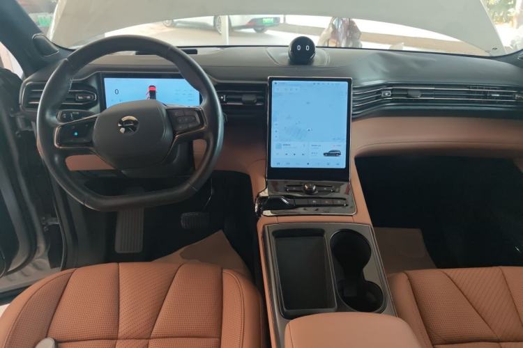 Used Nio ES8 2020 415 km Signature Edition 6-Seater Version
