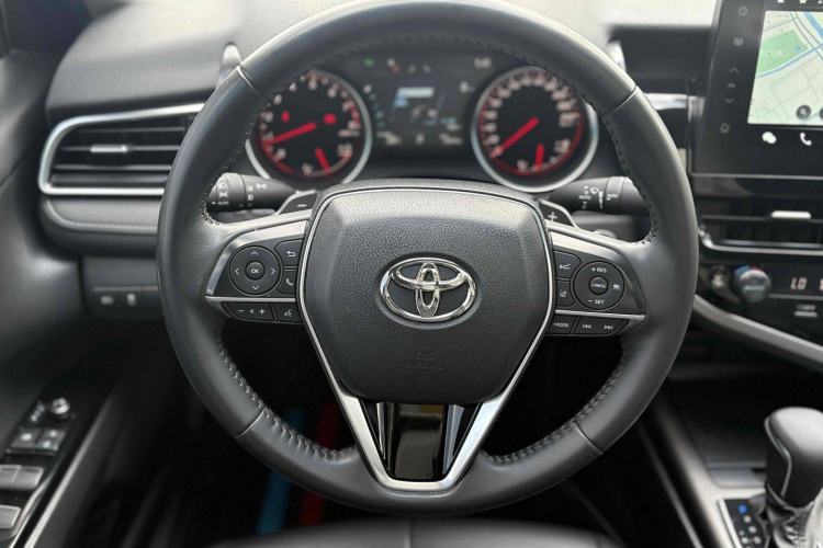 Used Toyota Camry 2021 2.0S FENGSHANG Edition

