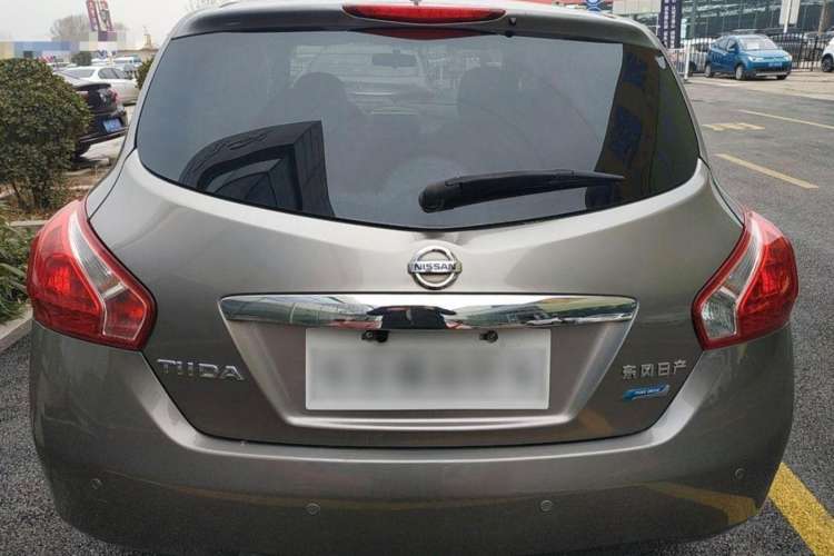 Used Nissan Tiida 2011 1.6L Manual Comfort Version
