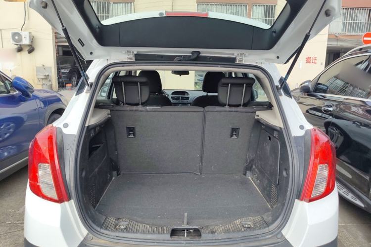 Used Buick Encore 2015 1.4T Automatic Two-Wheel Drive Urban Elite Version
