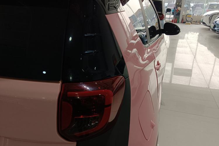 Used Chery Little Ant 2022 300 000 Yuan "Ant Fan" Edition "Extra Sweet" Version Lithium Iron Phosphate 29.2 kWh 30 kW 301 km
