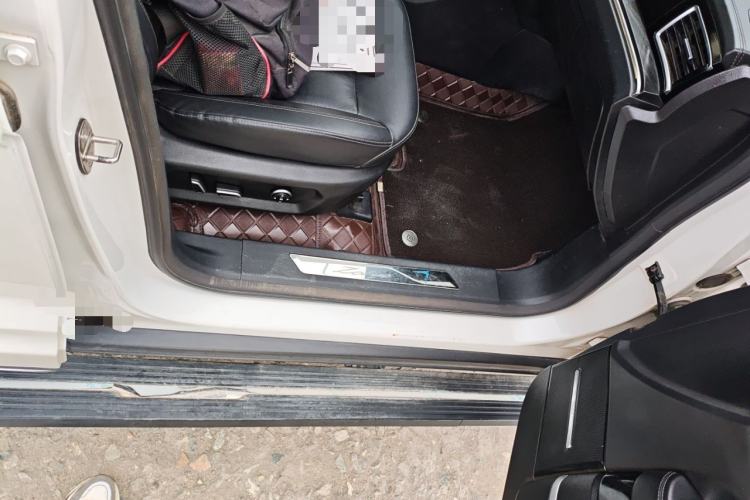 Used Zotye T700 2017 1.8T Dual-Clutch Flagship Model
