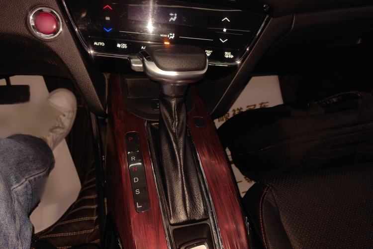 Used Honda XR-V 2017 1.8L VTi CVT Luxury Edition
