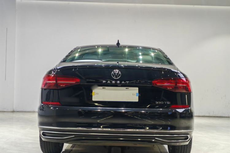 Used Volkswagen Passat 2020 Facelift 330TSI Elite Edition China VI Standard