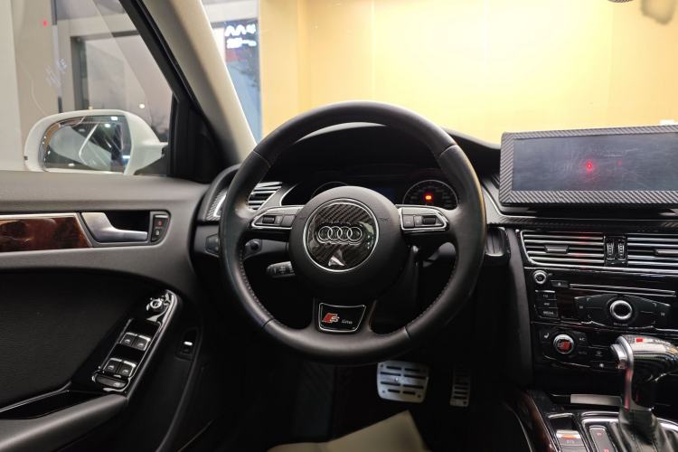 Used Audi A4L 2015 35 TFSI Automatic Comfort Model
