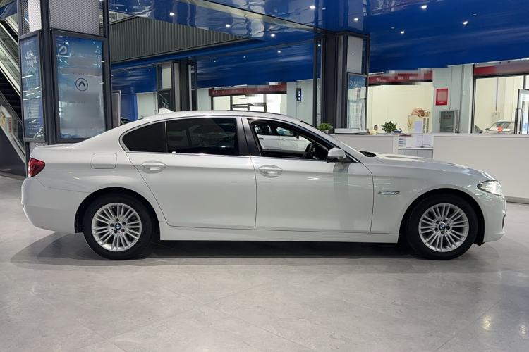 Used BMW 5 Series 2014 525Li Leading Model
