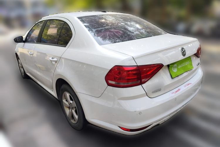 Used Volkswagen Lavida 2015 1.6L Manual Fashion Edition
