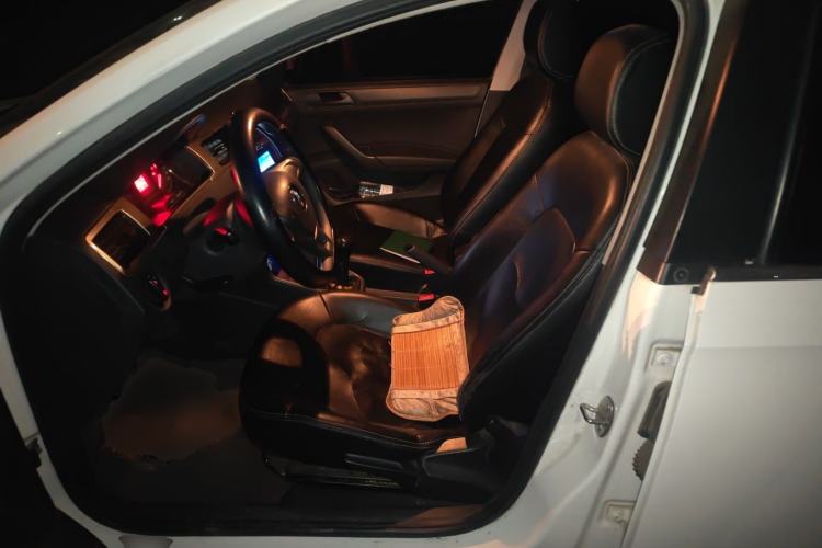 Used Volkswagen Santana 2016 1.4L Manual Fashion Edition
