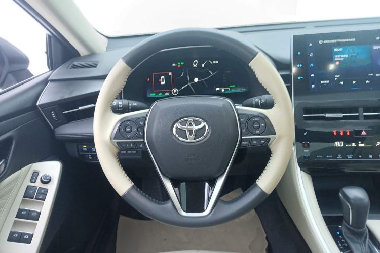 Used Toyota Avalon 2022 Dual-Engine 2.5L XLE Premium Edition
