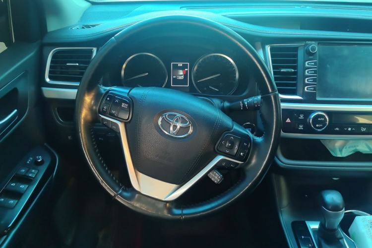 Used Toyota Highlander 2018 2.0T Four-Wheel Drive Luxury Version 7 Seats China VI Standard