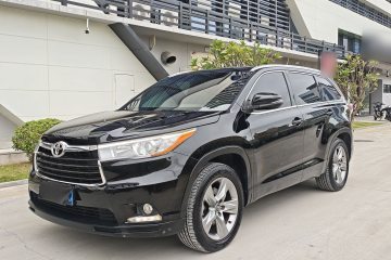 Used Toyota Highlander 2017 2.0T Four-Wheel Drive Luxury Edition 7 Seats