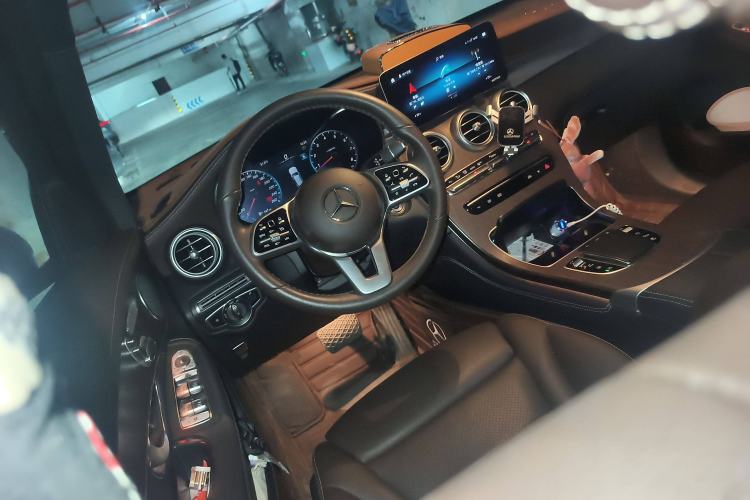 Used Mercedes-Benz GLC 2020 Facelift GLC 260 L 4MATIC Luxury Edition
