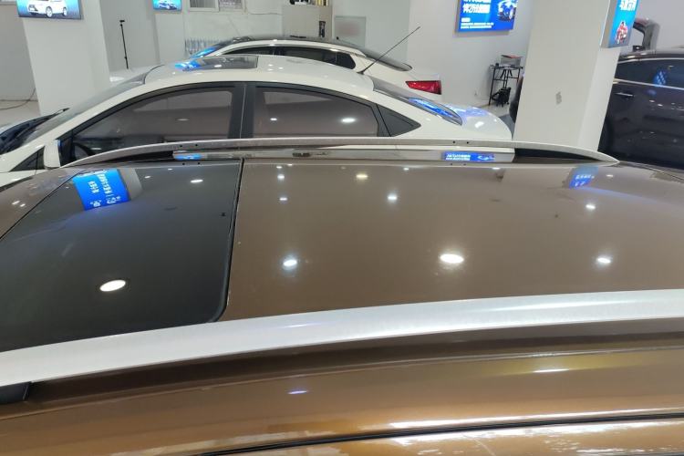 Used Volkswagen Cross Lavida 2014 1.6L Automatic