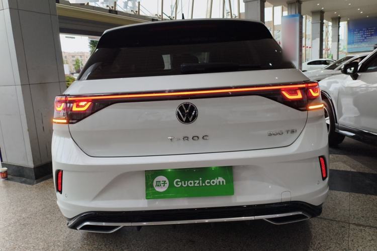 Used Volkswagen T-ROC 2023 300TSI DSG Two-Wheel-Drive Chen Guang Edition
