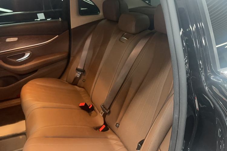 Used Mercedes-Benz E-Class 2019 E 260 L
