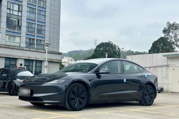 Used Tesla Model 3 2023 Long-Range All-Wheel-Drive Version