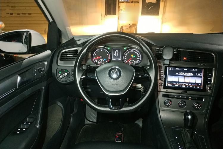 Used Volkswagen Golf 2016 230TSI Automatic Comfort Version