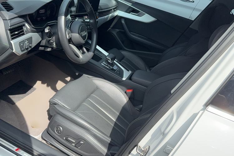 Used Audi A4L 2022 40 TFSI Fashion Dynamic Model
