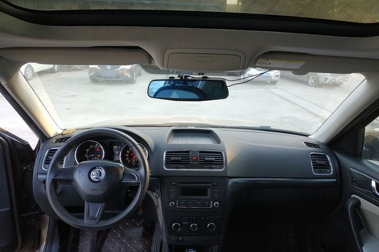 Used Skoda Yeti 2014 1.4TSI DSG Vibrant Edition