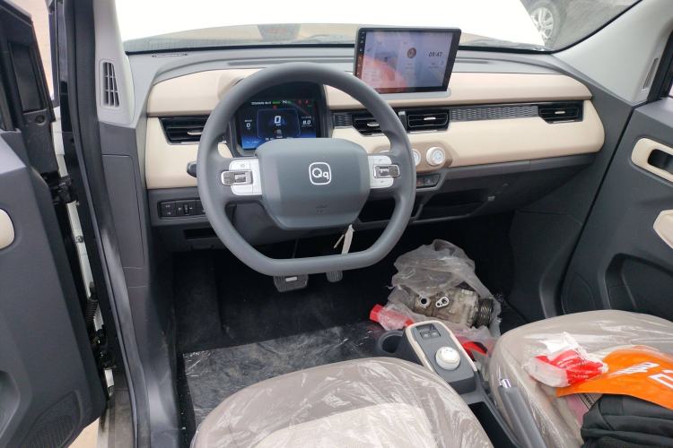 Used Chery QQ Ice Cream 2024 Edition Youth Version 205km Sundae
