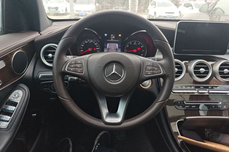 Used Mercedes-Benz GLC 2019 GLC 260 L 4MATIC Dynamic Model