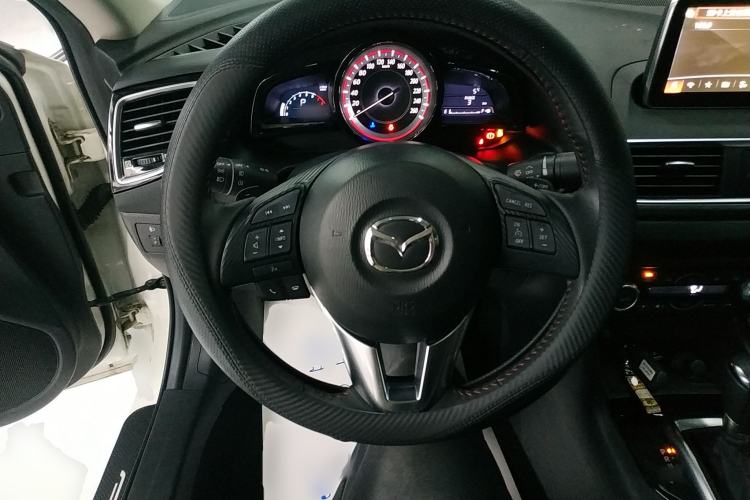 Used Mazda Mazda 3 Axela 2016 Sedan 2.0L Automatic Sport Model
