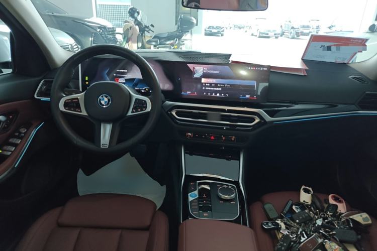 Used BMW i3 2024 eDrive 35 L
