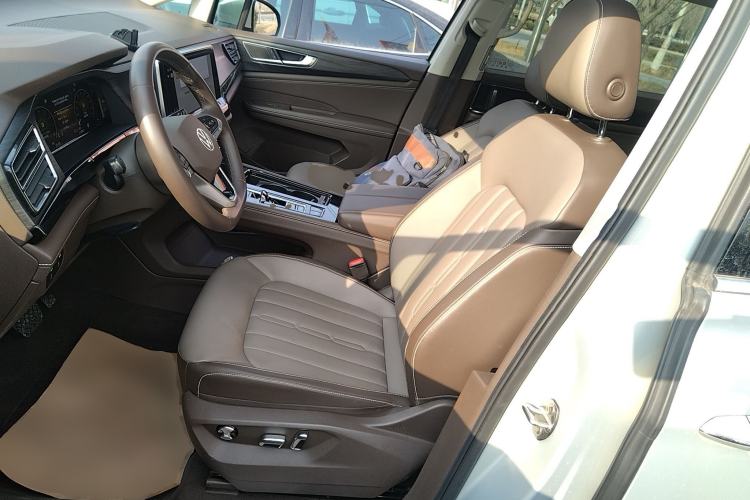 Used Volkswagen Viloran 2024 330TSI Luxury Edition