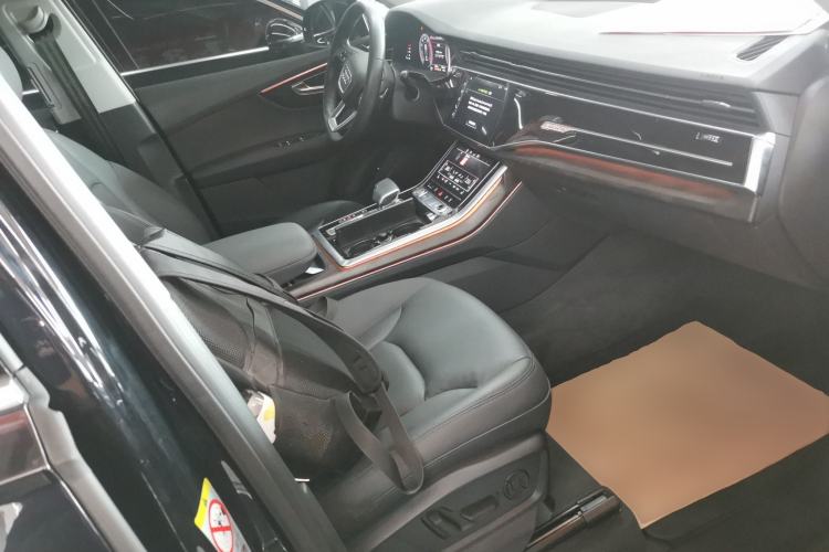 Used Audi Q7 2020 55 TFSI quattro S line sports model