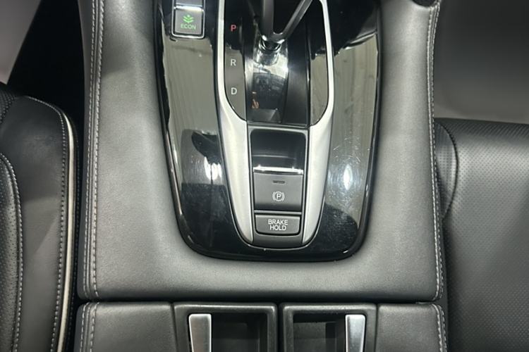 Used Honda UR-V 2017 240TURBO Two-Wheel Drive Classic Edition China V