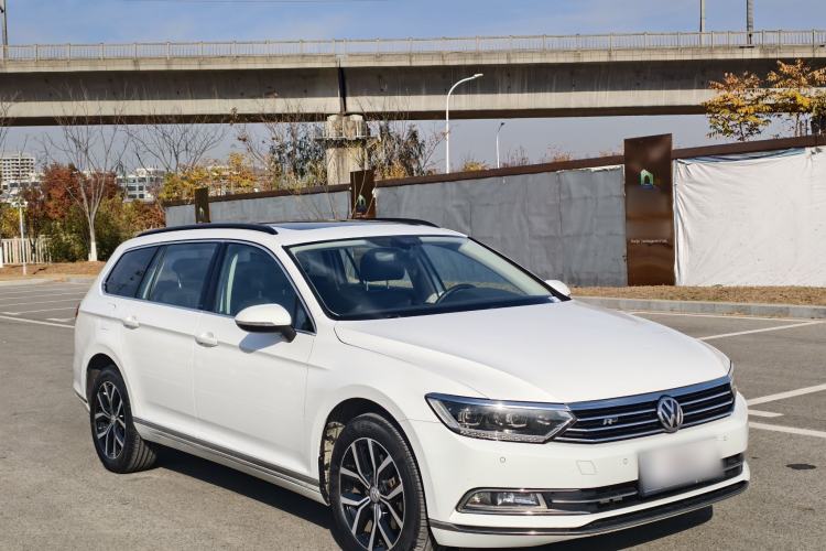 Used Volkswagen Variant 2018 380TSI Two-Wheel Drive Comfort Edition
