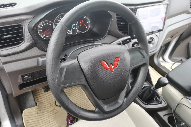 Used Wuling Hongguang V 2022 1.5L Enjoy Edition Electric-Powered LAR