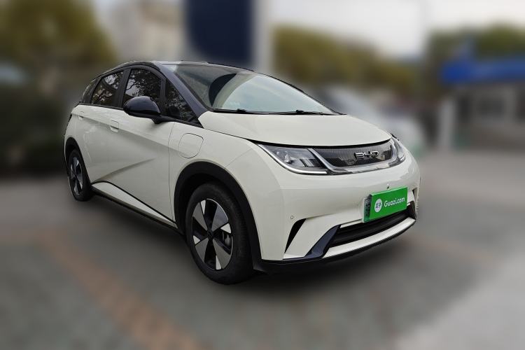 Used BYD Dolphin 2023 420 km Fashion Edition
