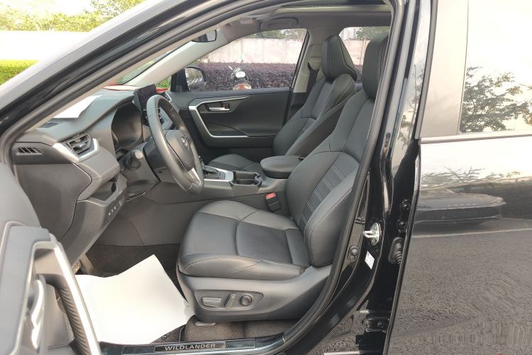 Used Toyota Wildlander 2023 2.0L CVT Two-Wheel Drive Luxury PLUS Edition
