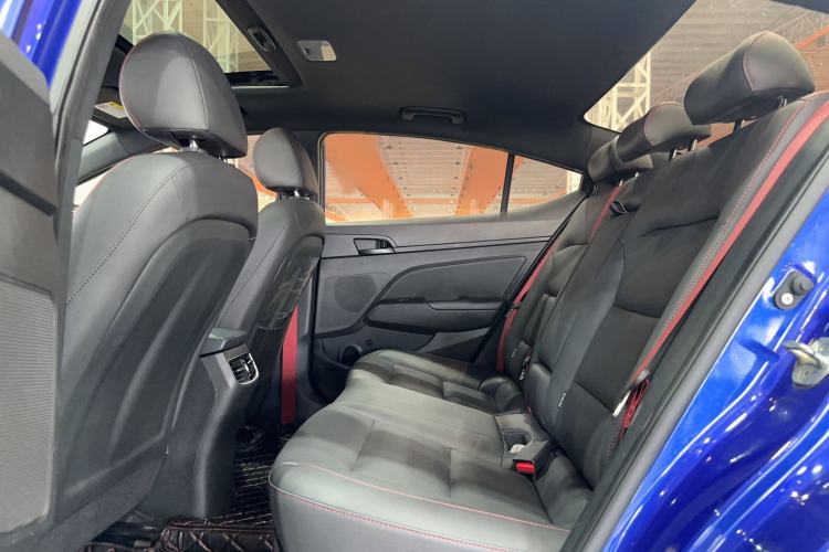 Used Hyundai Elantra 2019 1.4T Dual-Clutch Xuan Dong · Dynamic Model
