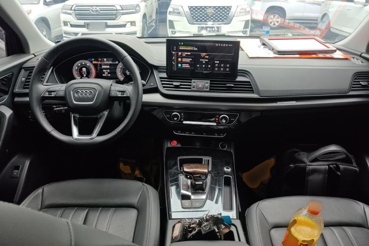 Used Audi Q5L 2022 40T Fashionable and Elegant Model