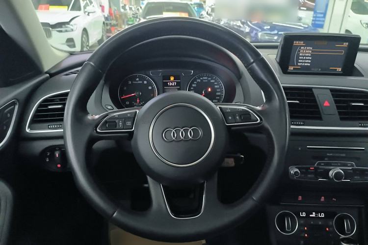 Used Audi Q3 2017 30 TFSI Fashion Model
