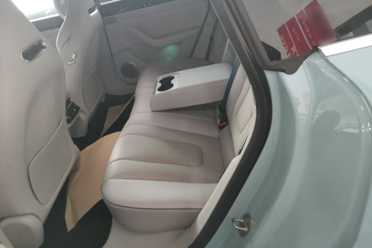 Used Hima Luxeed S7 2025 855 km Max
