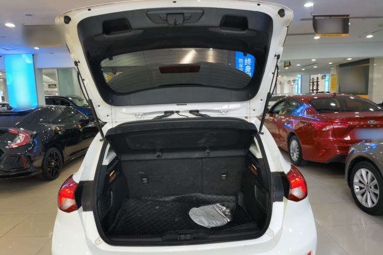 Used Ford Focus 2020 Hatchback EcoBoost 180 Automatic Trend Edition
