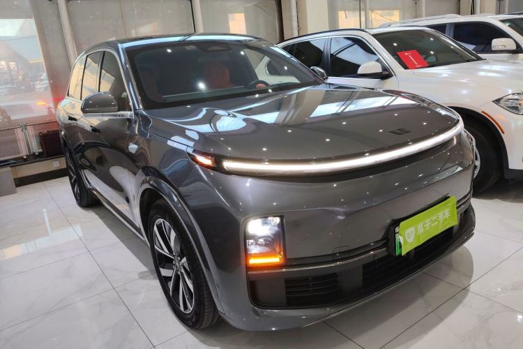 Used Li Auto L8 2023 Pro Model
