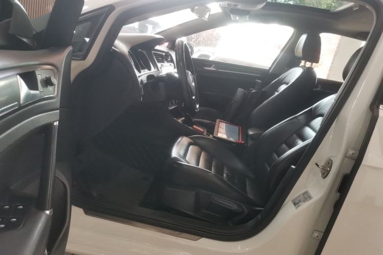 Used Volkswagen Golf 2015 1.4TSI Automatic Luxury Model