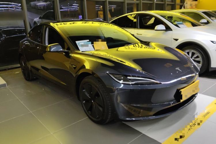 Used Tesla Model 3 2025 Rear-Wheel-Drive Version
