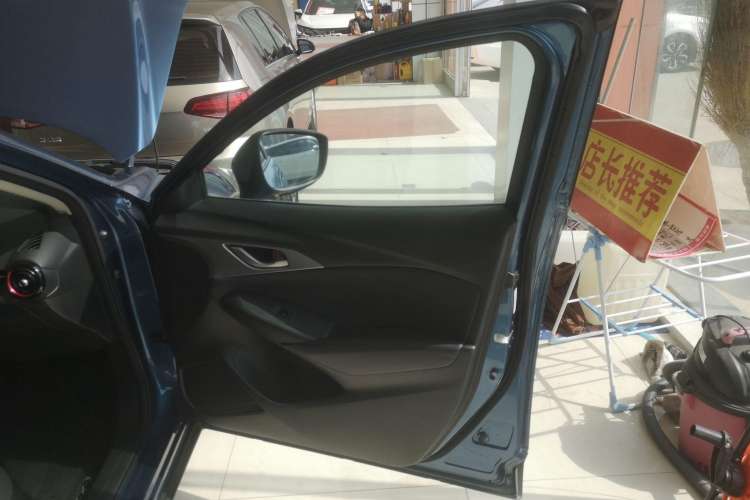 Used Mazda CX-3 2018 2.0L Automatic Luxury Version
