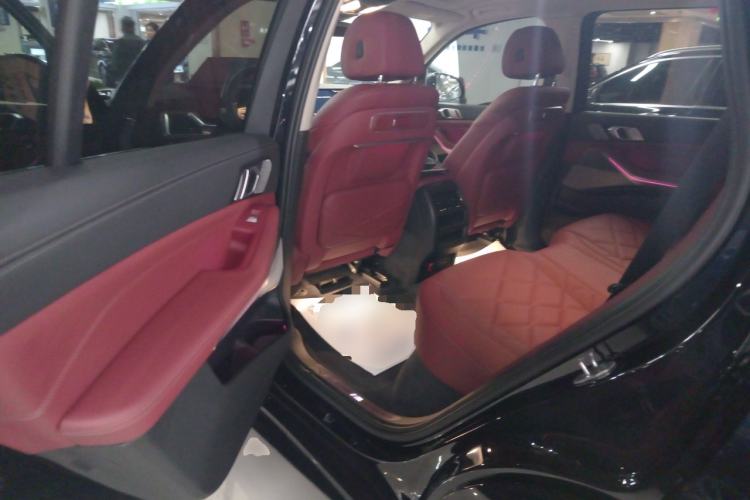 Used BMW X5 2023 xDrive 30Li Luxury M Sport Night Edition Package
