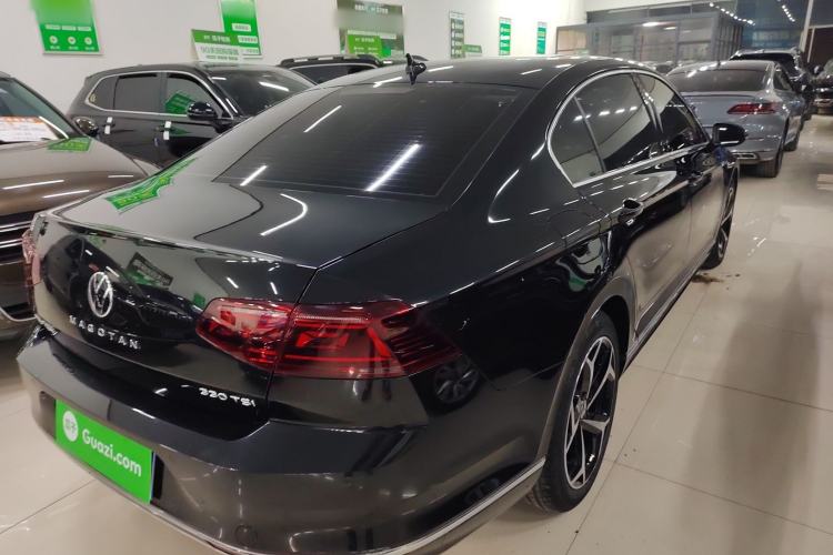 Used Volkswagen Magotan 2023 2 Million Units Limited Edition 330TSI DSG Leading Version